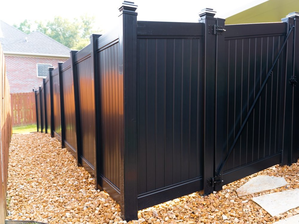 Privacy commercial fencing in Kentucky